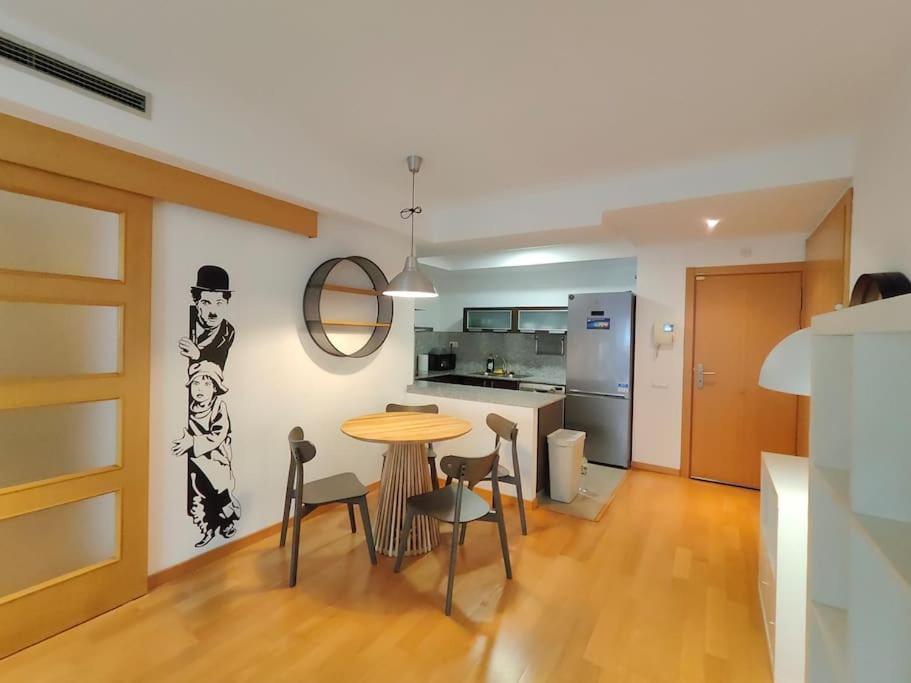 Cozy Apartment Forum Beach Sant Adria de Besos Buitenkant foto
